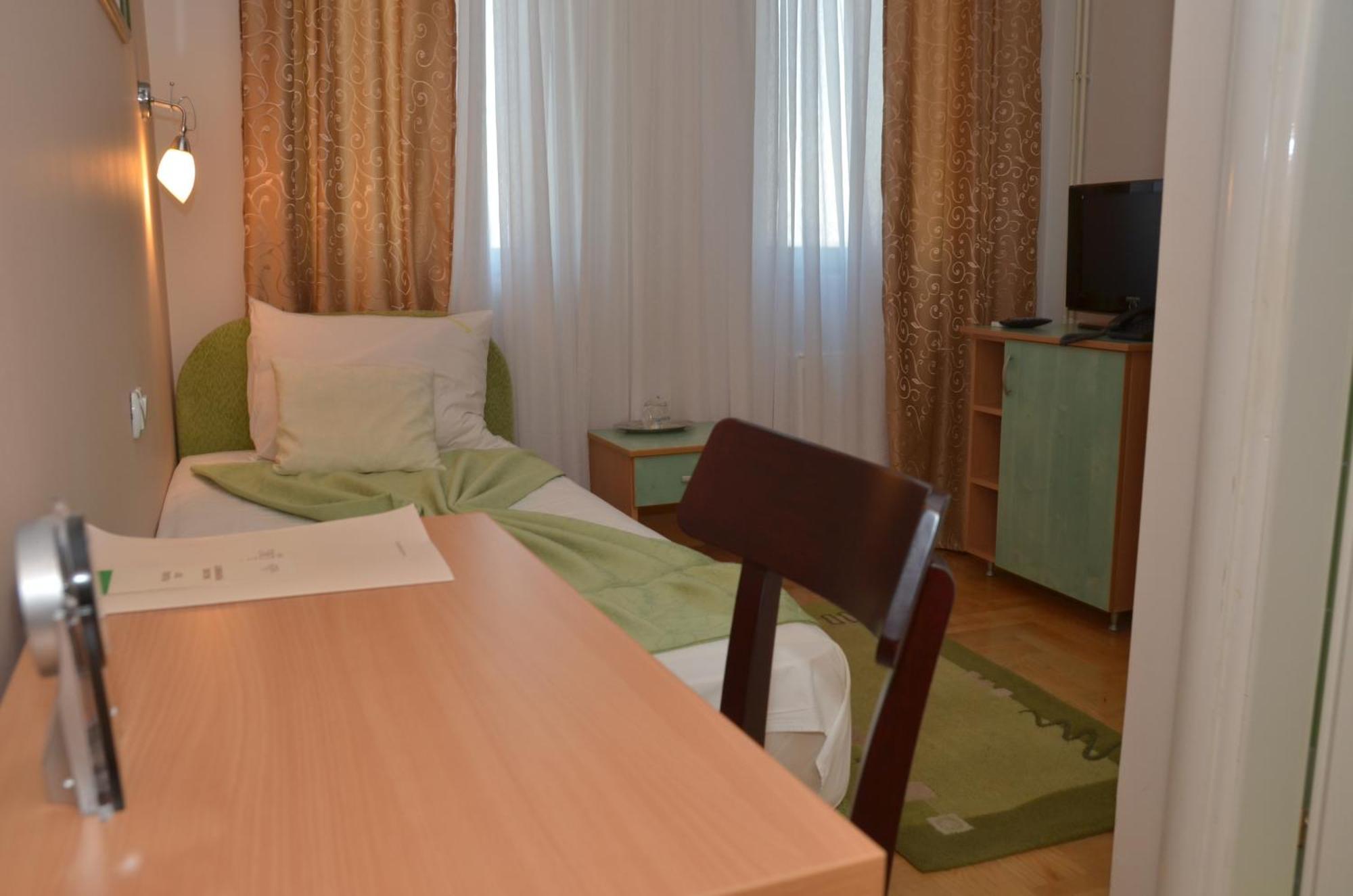 Hotel Dragovic Smederevo Habitación foto